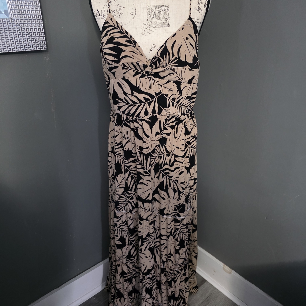 No Boundaries Black and Tan Leaf Print Maxi Dress